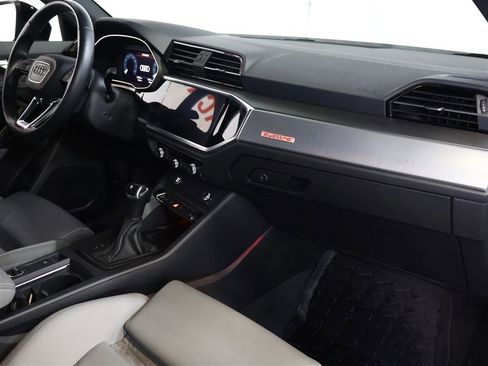 Used 2023 Audi Q3 2.0T Premium Plus w/ Premium Plus Package image 18