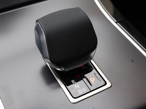 Certified 2026 Land Rover Range Rover Evoque Dynamic SE image 25