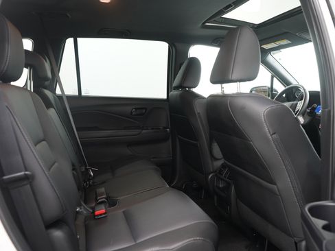 Used 2023 Honda Passport EX-L image 14