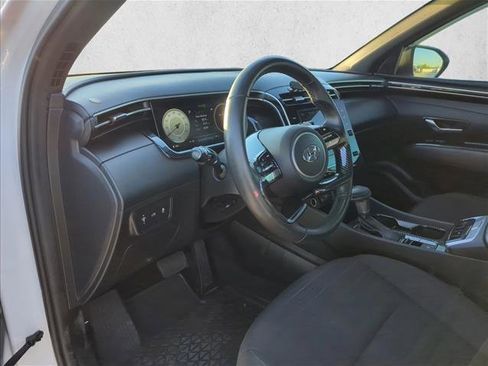 Used 2022 Hyundai Santa Cruz SEL Premium image 9