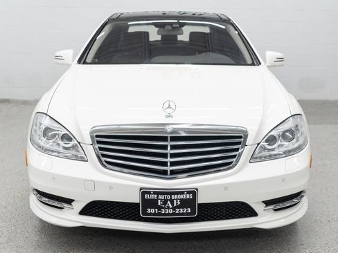Used 2013 Mercedes-Benz S 550 4MATIC image 3
