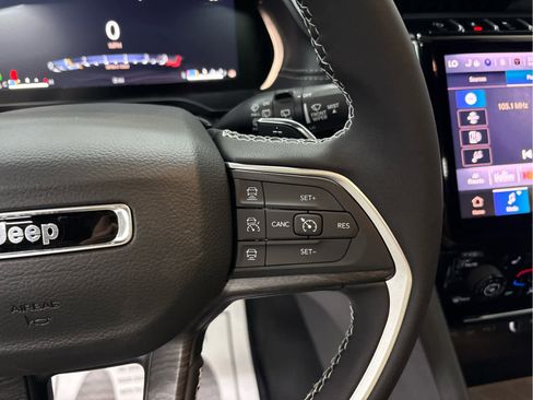 New 2025 Jeep Grand Cherokee L Limited image 19