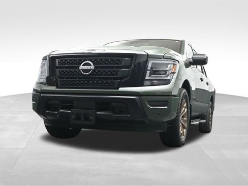 Used 2024 Nissan Titan SV w/ SV Bronze Edition Package RWD image 28