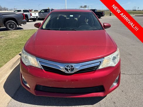 Used 2012 Toyota Camry XLE image 2
