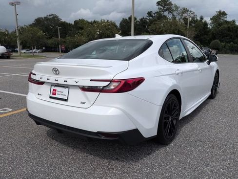 Certified 2025 Toyota Camry SE FWD image 4