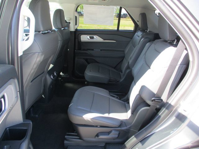 New 2025 Ford Explorer Active w/ Active Comfort Package RWD image 19