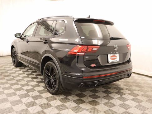 Used 2022 Volkswagen Tiguan SE R-Line image 3