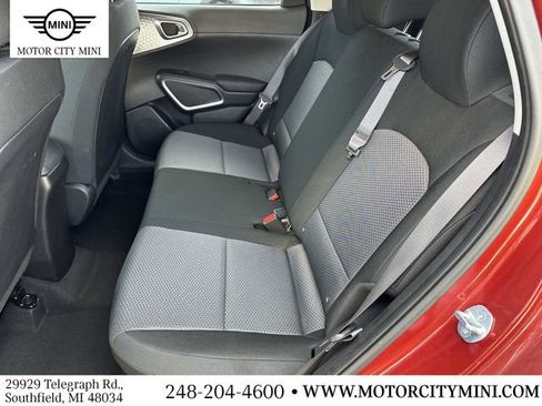 Used 2023 Kia Soul LX image 15