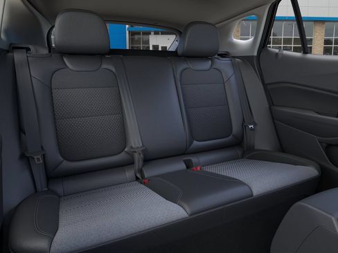 New 2026 Chevrolet Trax LT FWD image 17
