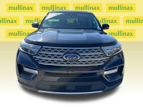 Certified 2022 Ford Explorer Limited w/ Equipment Group 301A image 11