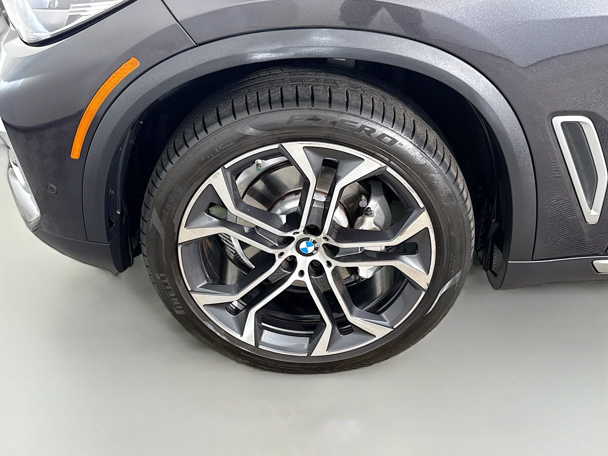 Used 2023 BMW X5 sDrive40i w/ Premium Package RWD image 38