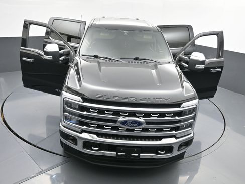 Used 2024 Ford F250 Lariat w/ Lariat Ultimate Package image 38