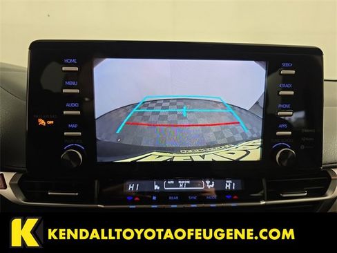 Used 2023 Toyota Sienna LE image 14
