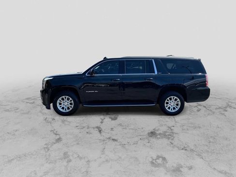 Used 2019 GMC Yukon XL SLT w/ Open Road Package AWD/4WD image 5