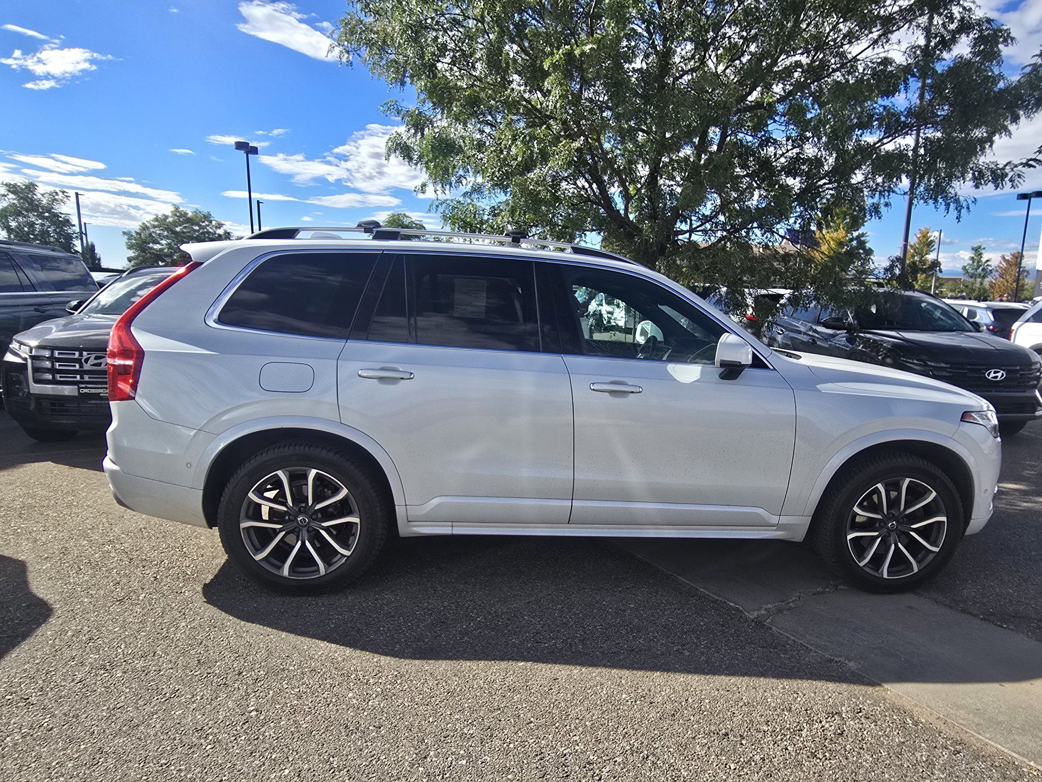 Used 2019 Volvo XC90 T6 Momentum w/ Advanced Package AWD/4WD image 6