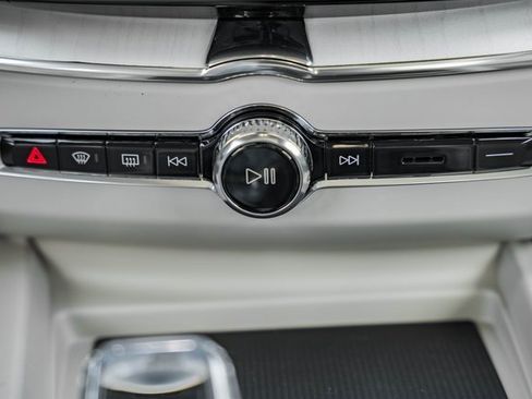 New 2026 Volvo XC60 B5 Ultra w/ Protection Package Premier image 23