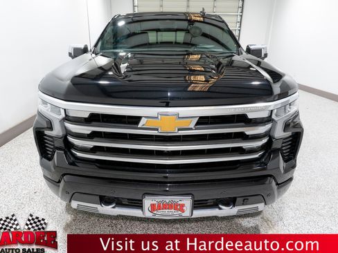 Used 2024 Chevrolet Silverado 1500 High Country w/ High Country Premium Package image 7