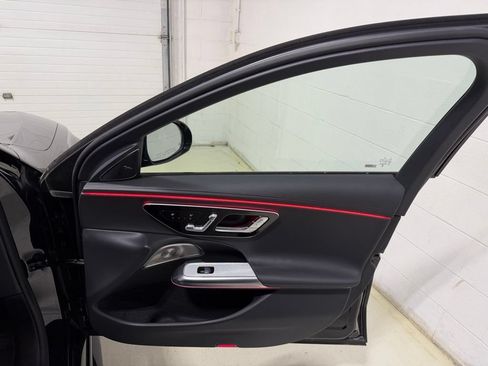 Used 2025 Mercedes-Benz E 53 AMG e 4MATIC Sedan w/ Driver Assistance Package image 48