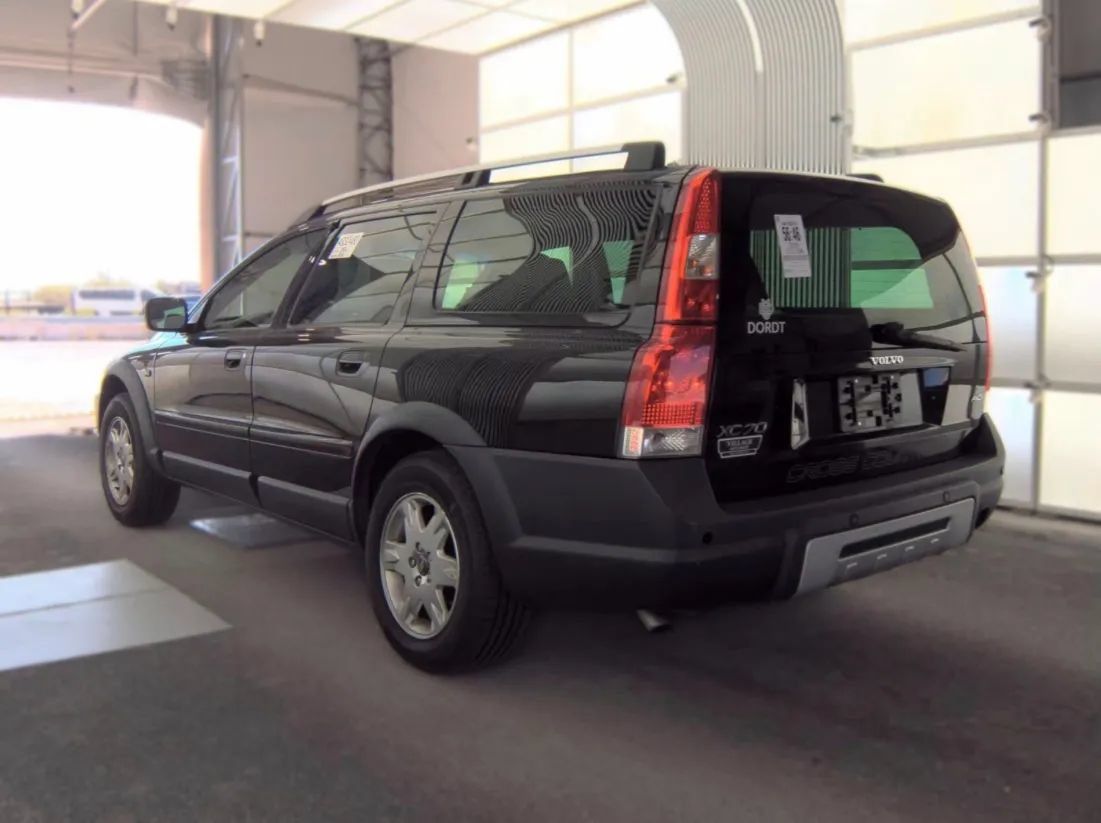 Used 2006 Volvo XC70 Ocean Race Edition AWD/4WD image 3