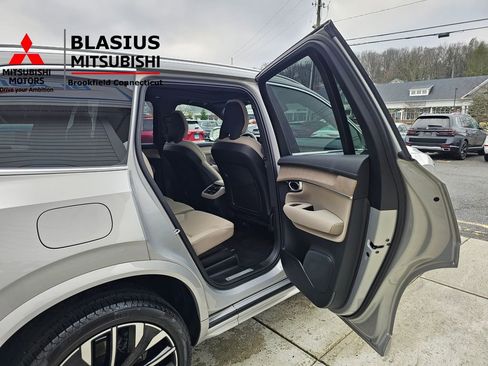 Used 2025 Volvo XC90 B6 Plus image 20