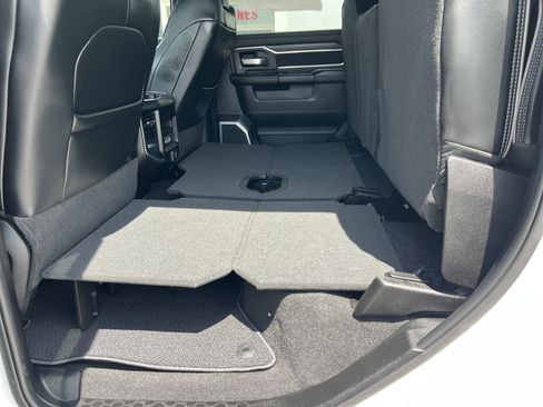 Used 2024 RAM 2500 Laramie w/ Night Edition image 17