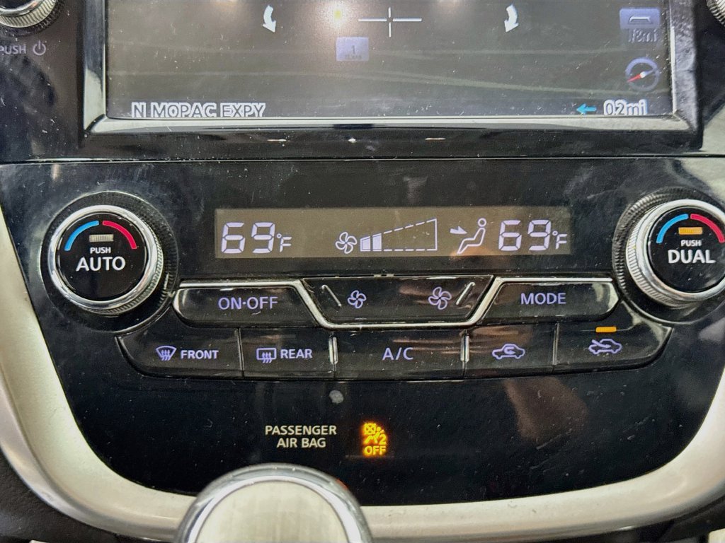 Used 2015 Nissan Murano SL w/ SL Technology Package FWD image 19