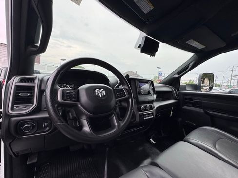 Used 2021 RAM 4500 Tradesman RWD image 12