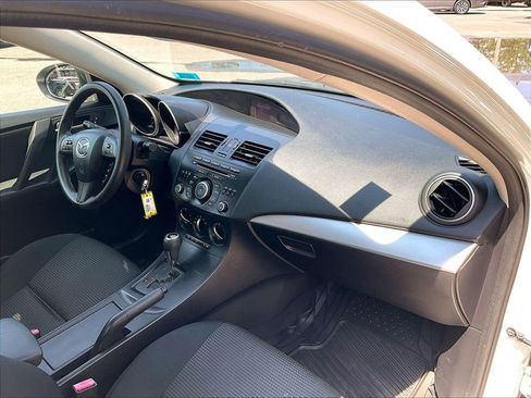 Used 2013 MAZDA MAZDA3 i Sport FWD image 14