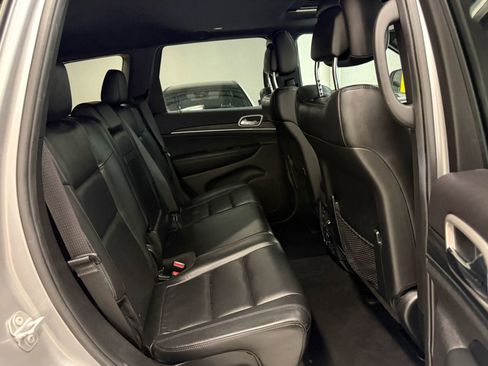 Used 2020 Jeep Grand Cherokee Limited image 24