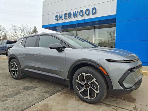 New 2026 Chevrolet Equinox EV LT image 1