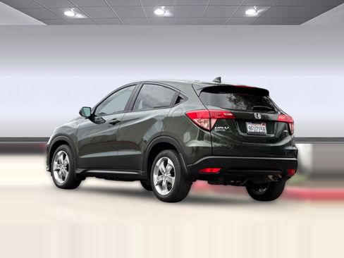 Used 2018 Honda HR-V LX image 3