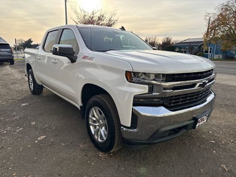 Used 2020 Chevrolet Silverado 1500 LT w/ All-Star Edition image 7