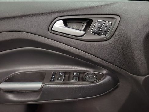 Used 2019 Ford Escape Titanium image 21