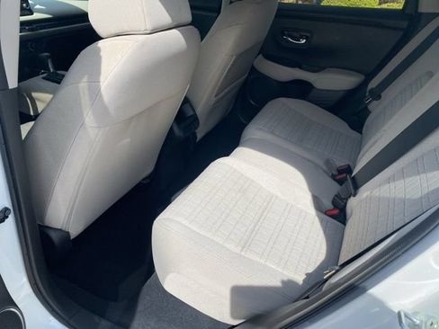 Used 2024 Honda HR-V LX image 19