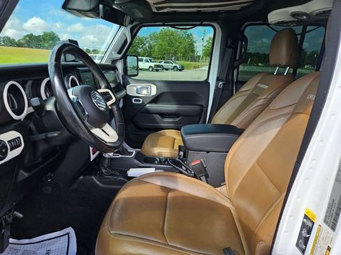 Used 2021 Jeep Wrangler Unlimited Rubicon AWD/4WD image 9