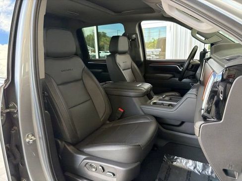 Used 2025 GMC Sierra 2500 Denali w/ Denali Reserve Package AWD/4WD image 25