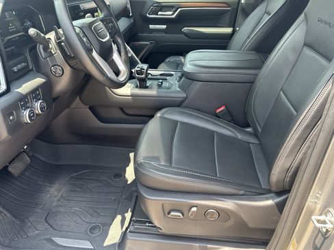 Certified 2024 GMC Sierra 1500 Denali w/ Denali Reserve Package AWD/4WD image 10