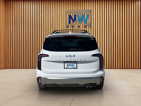Used 2025 Kia Telluride SX w/ SX Captain's Chair Package FWD image 44