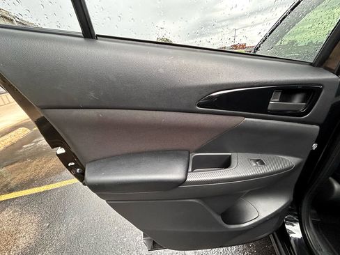 Used 2020 Mitsubishi Eclipse Cross ES image 13