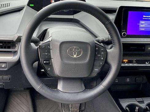 Certified 2024 Toyota Prius XLE image 21