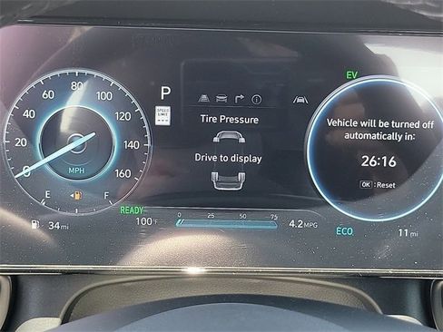 New 2025 Hyundai Elantra SEL image 6