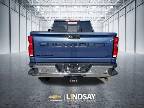 Used 2025 Chevrolet Silverado 3500 LTZ w/ LTZ Plus Package AWD/4WD image 7