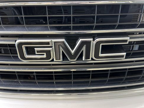 Used 2016 GMC Yukon SLE w/ Convenience Package AWD/4WD image 8
