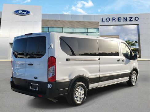 Used 2023 Ford Transit 350 XLT image 5