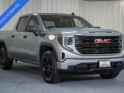 Used 2024 GMC Sierra 1500 Pro w/ Graphite Edition