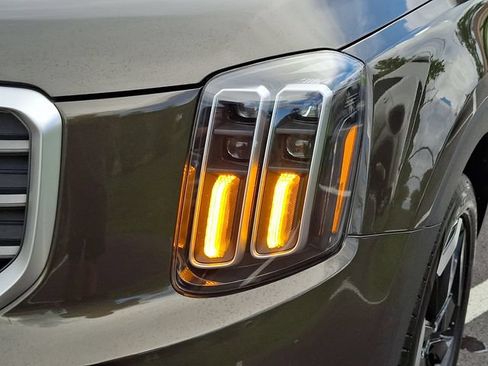Used 2024 Kia Telluride S w/ S Sunroof Package AWD/4WD image 9