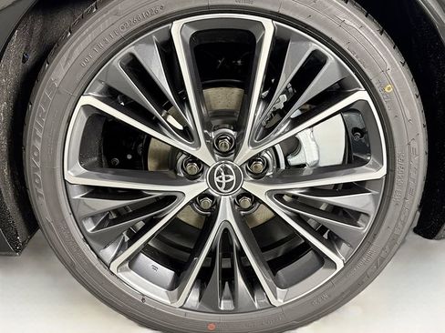 New 2026 Toyota Prius XLE FWD image 31