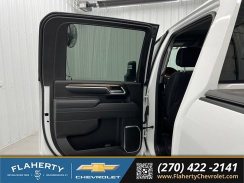 Used 2025 Chevrolet Silverado 2500 LT AWD/4WD image 10