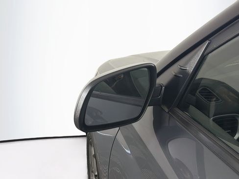Used 2025 Hyundai Venue SEL FWD image 16