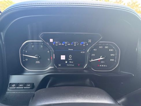 Used 2021 GMC Sierra 2500 AT4 w/ AT4 Premium Plus Package AWD/4WD image 8